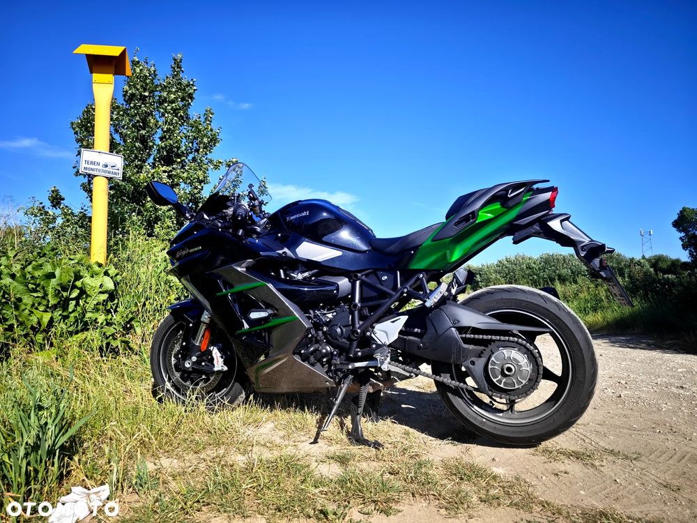 Kawasaki Ninja H2 SX - 9