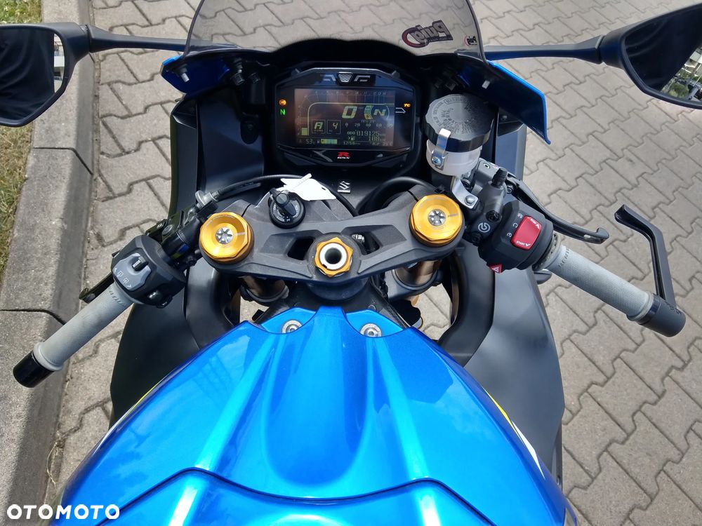 Suzuki GSX-R - 10