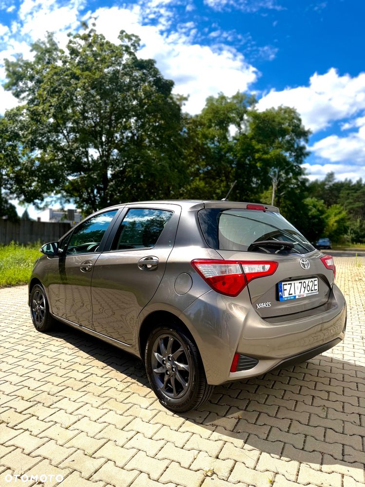 Toyota Yaris 1.5 Active - 13