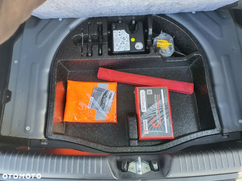 Kia Ceed 1.4 CVVT Dream-Team Edition - 31