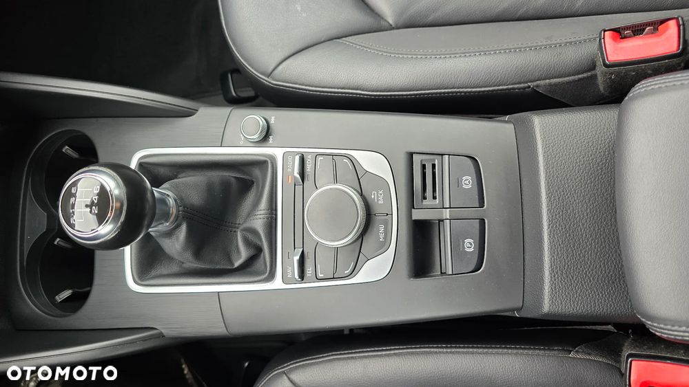 Audi A3 1.6 TDI (clean diesel) S line Sportpaket - 20