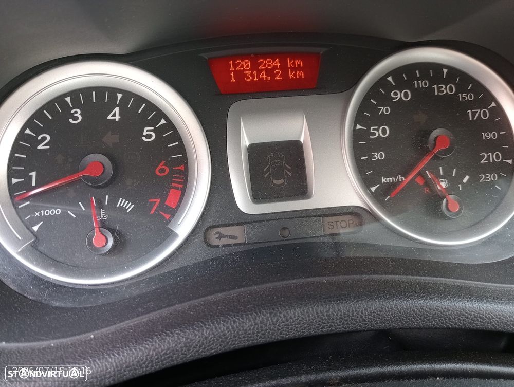 Renault Clio 1.2 TCE GT J15 - 12