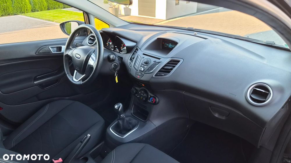 Ford Fiesta 1.5 TDCi Titanium - 11