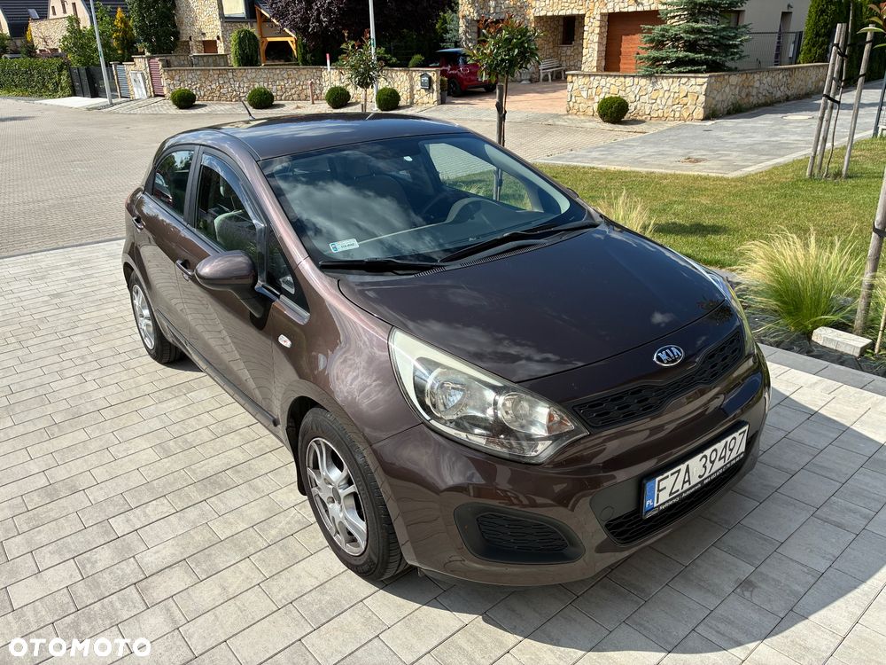 Kia Rio 1.2 M - 4