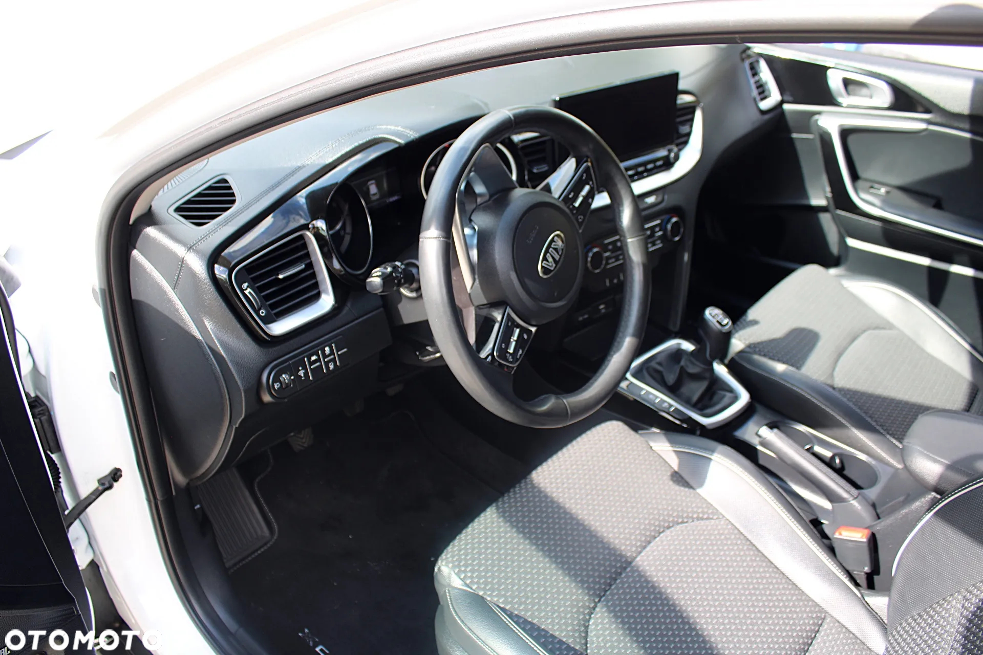 Kia XCeed 1.0 T-GDI OPF JBL SOUND EDITION - 9