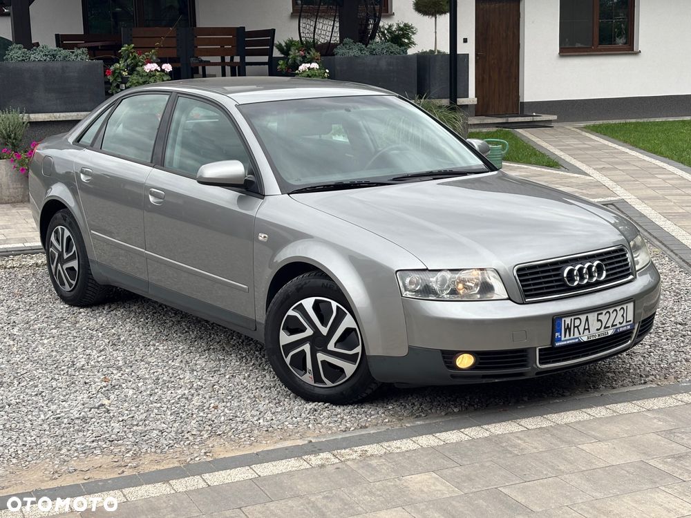 Audi A4 - 1