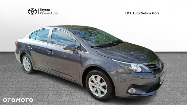 Toyota Avensis 1.8 Luna MS