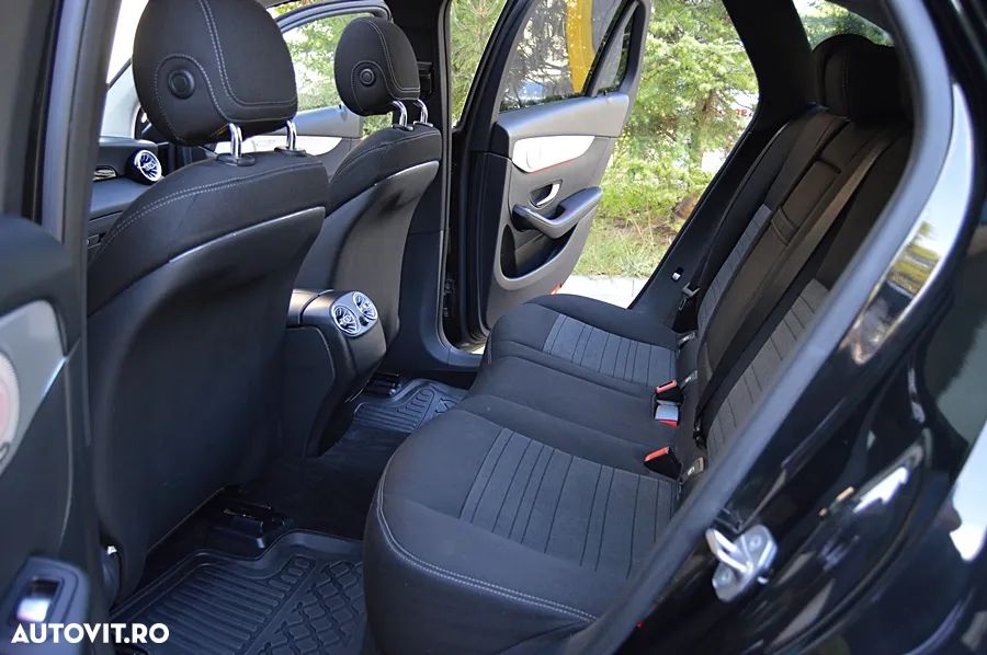 Mercedes-Benz GLC 220 d 4MATIC 9G-TRONIC - 25