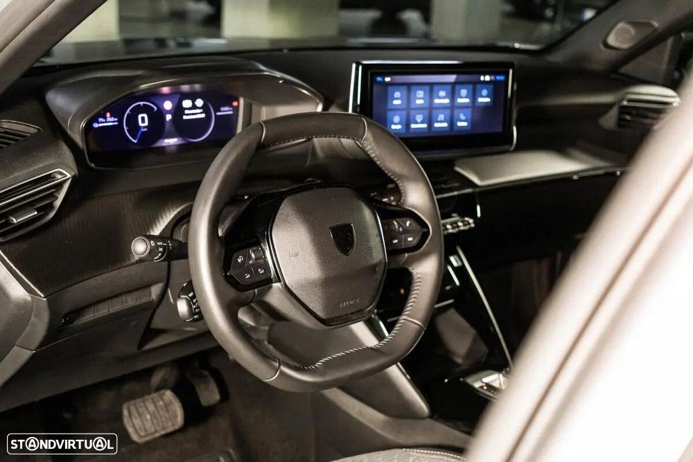 Peugeot e-2008 54 kWh Allure - 24