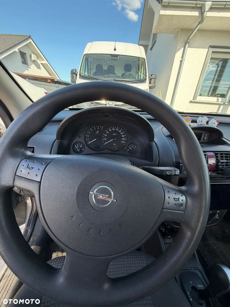 Opel Corsa 1.2 16V Comfort Easytronic - 5