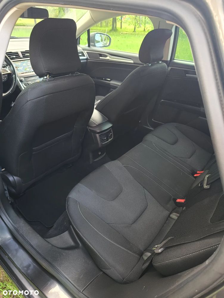 Ford Mondeo 2.0 TDCi Titanium PowerShift - 13