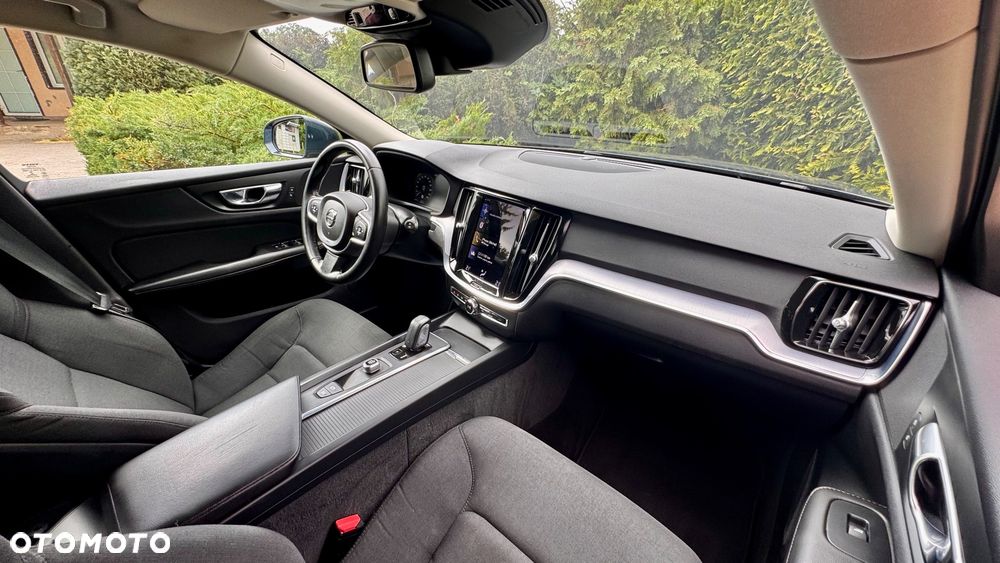 Volvo V60 B3 B DKG Core - 7