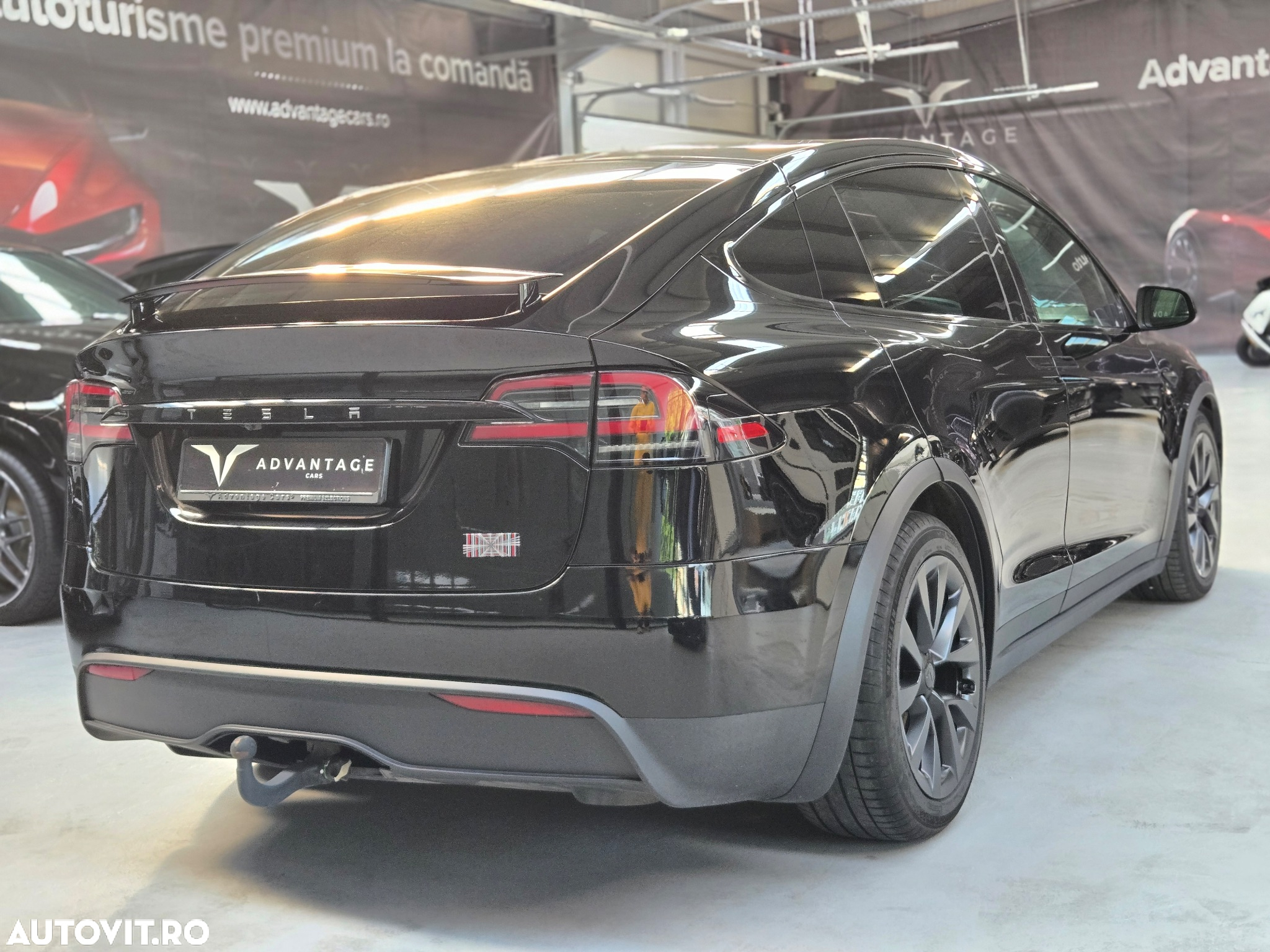 Tesla Model X Plaid - 11