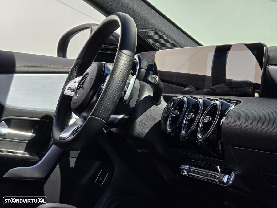 Mercedes-Benz CLA 180 - 18