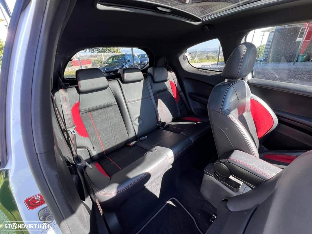 Peugeot 208 1.6 THP GTi - 18