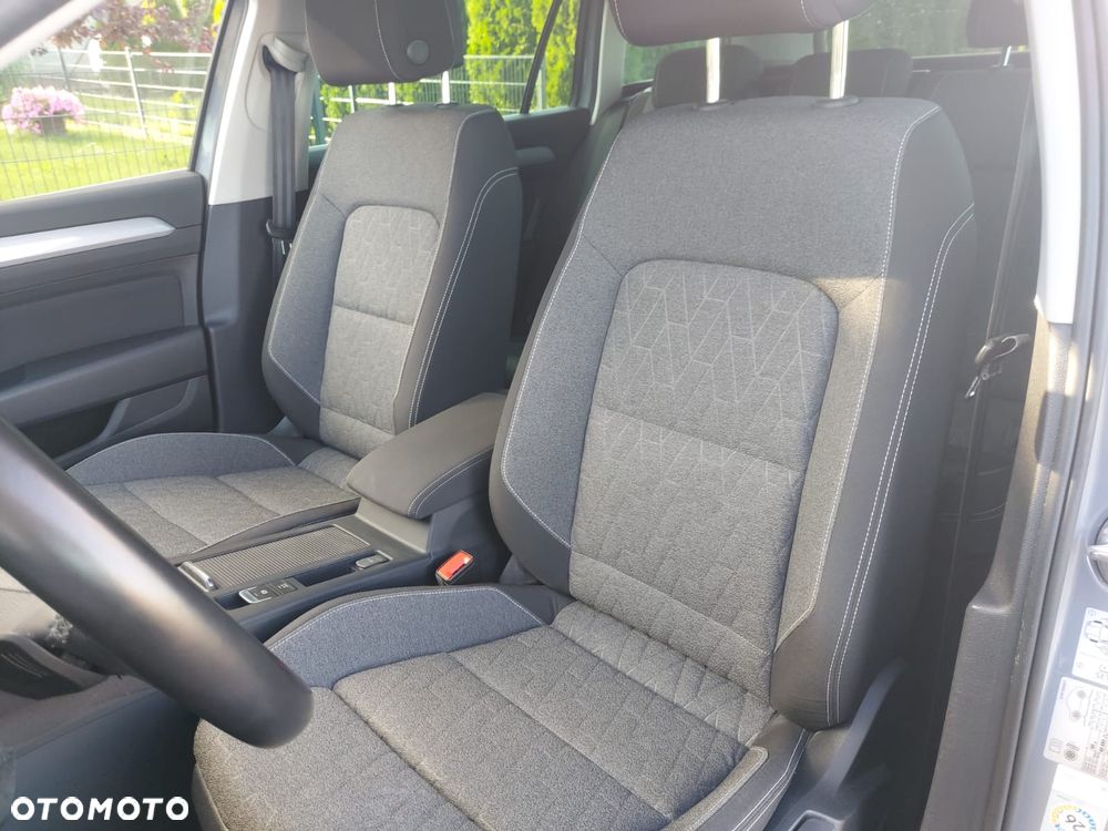 Volkswagen Passat 2.0 TDI SCR DSG Business - 25