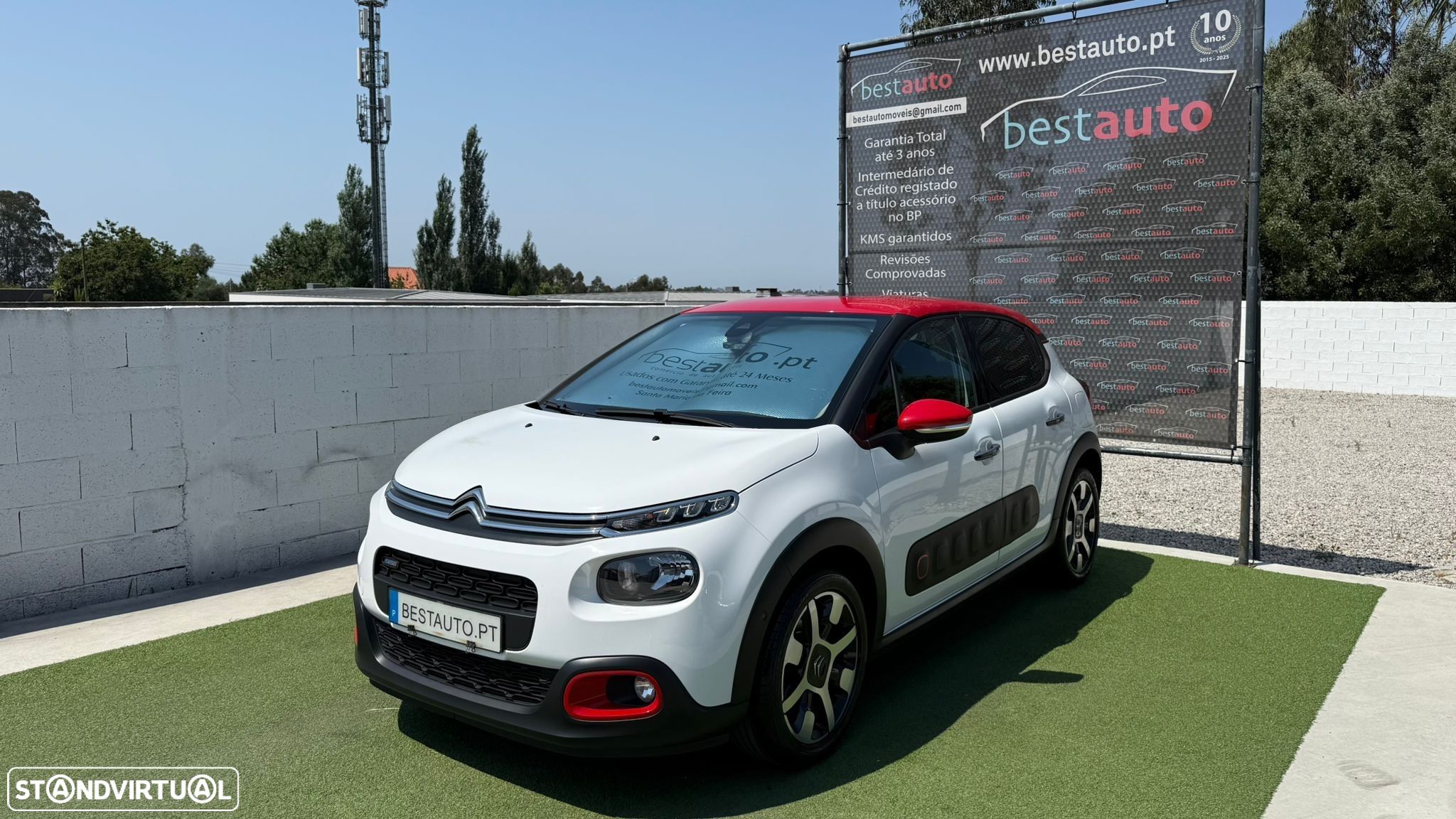 Citroën C3 1.2 PureTech Shine - 1