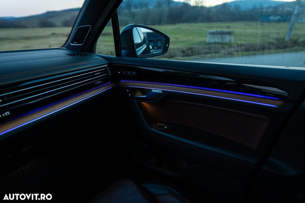 Volkswagen Touareg - 30