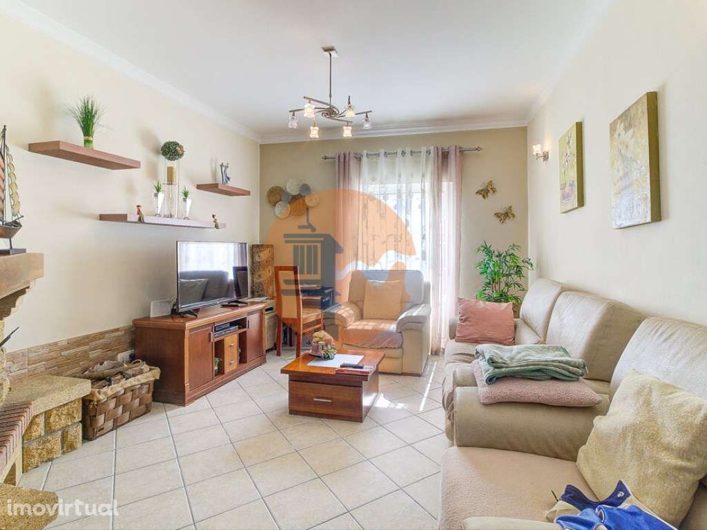 Moradia Mobilada de 2 Pisos com Quintal, BBQ e Deslumbrantes Vistas... - Grande imagem: 2/52