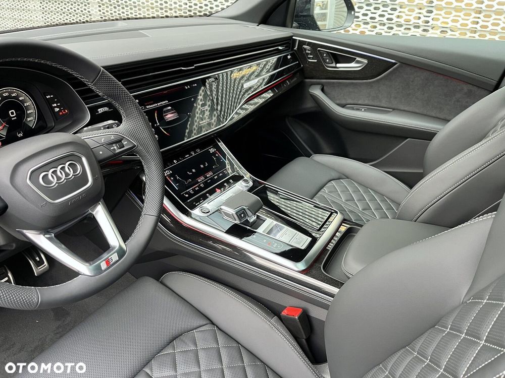 Audi Q8 - 19