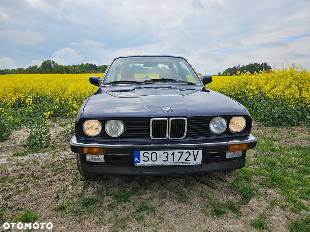 BMW Seria 3 ver-320i - 2