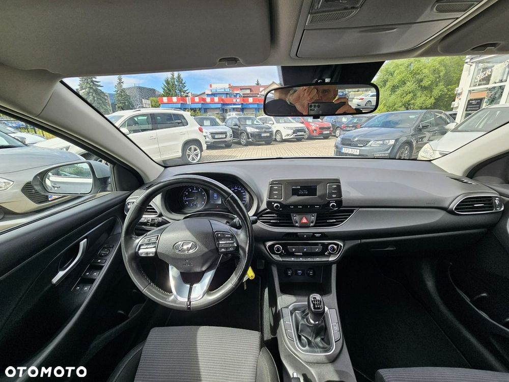 Hyundai i30 1.5 DPI Modern - 19