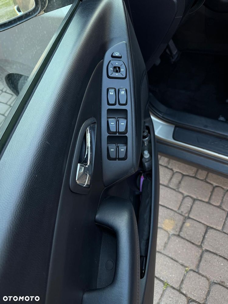 Hyundai ix35 - 11