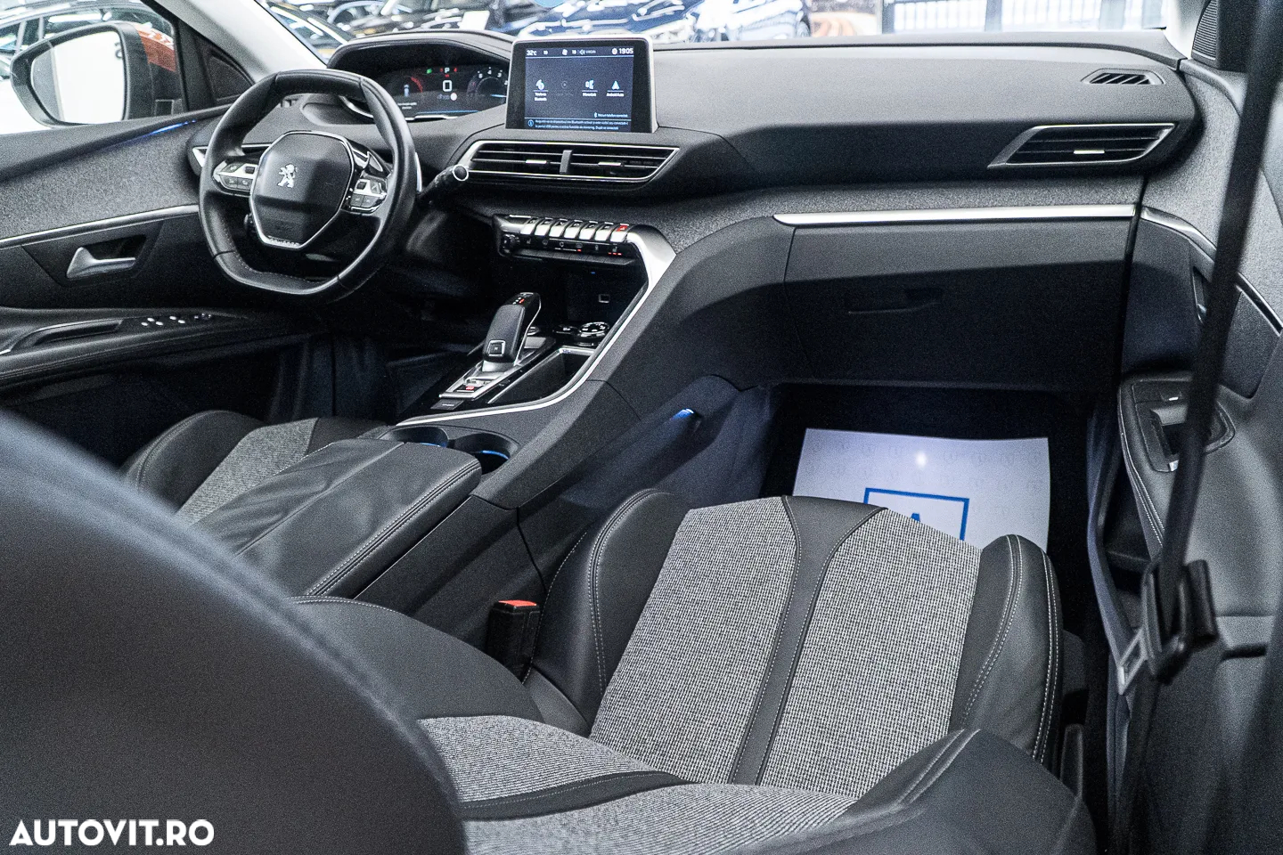 Peugeot 3008 1.2 PureTech Turbo S&S EAT6 Allure - 2