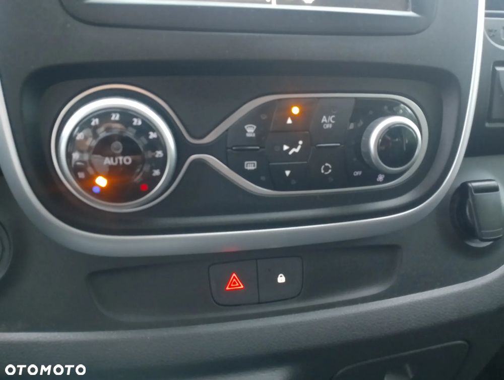 Nissan NV300 - 23