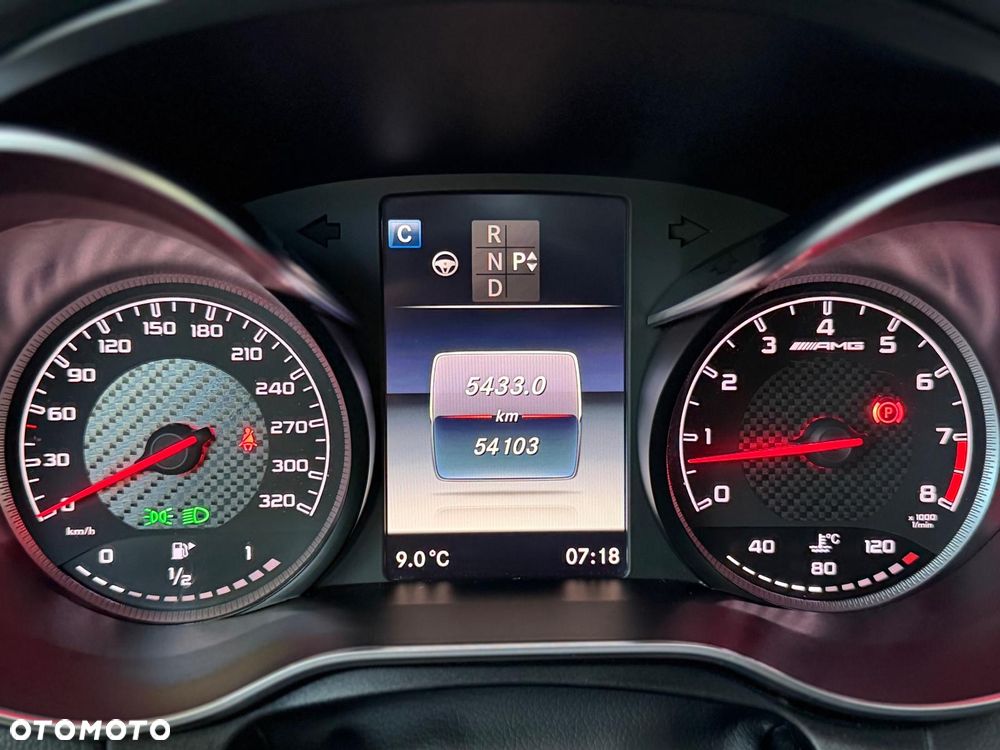Mercedes-Benz Klasa C AMG 63 AMG Speedshift 7G-MCT - 13