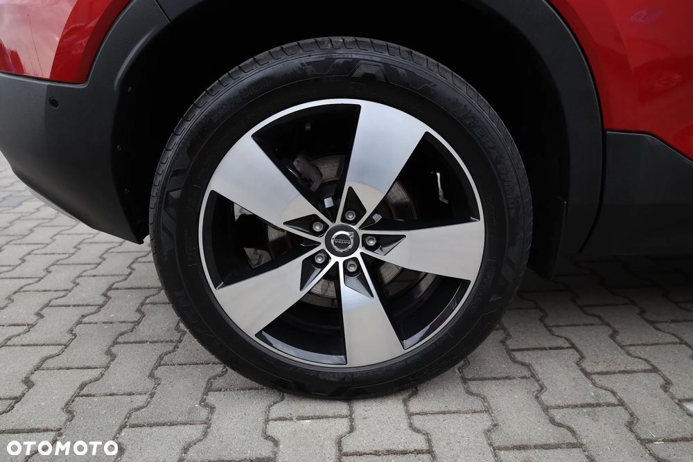 Volvo XC 40 D4 AWD Geartronic R-Design - 41