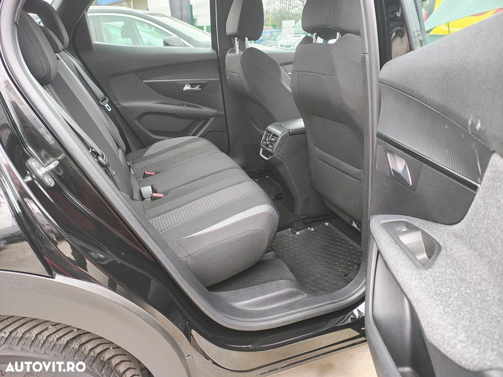 Peugeot 3008 PureTech 130 Stop & Start GPF EAT8 Active Business-Paket - 23