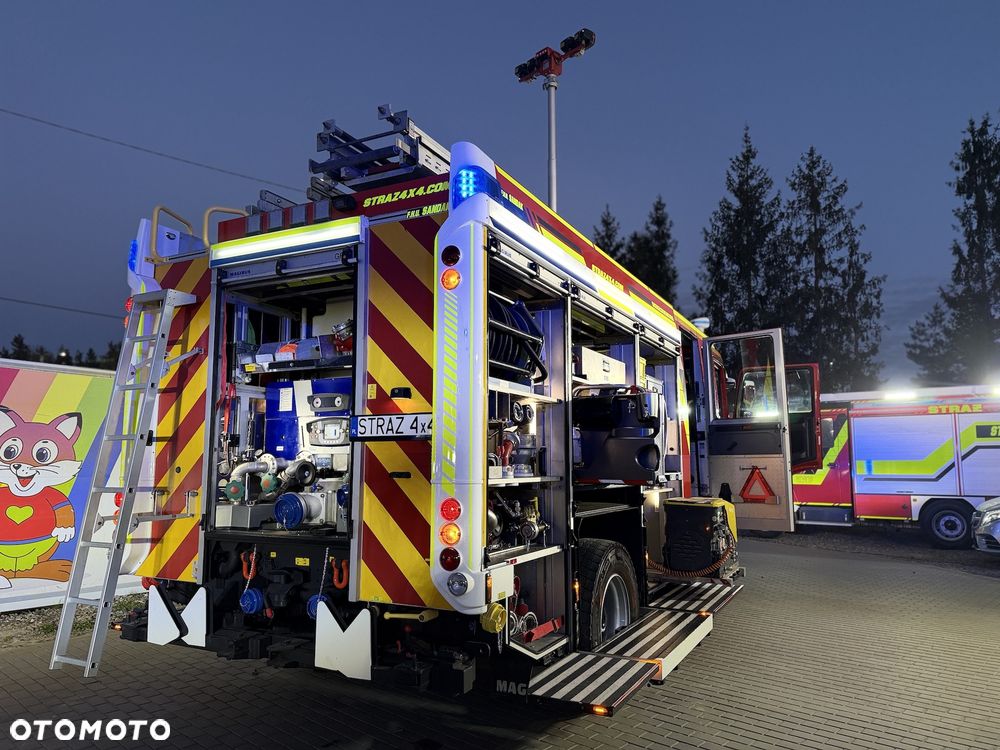MAN TGM 18.340 4x4 Straż pożarna pojazd pożarniczy wóz strażacki MAN TGM 18.340 4x4 średni terenowy- uterenowiony 4x4 CNBOP 3000l wody wyciągarka mechaniczna reduktor blokady przedniego i tylnego mostu, maszt oświetleniowy - 21