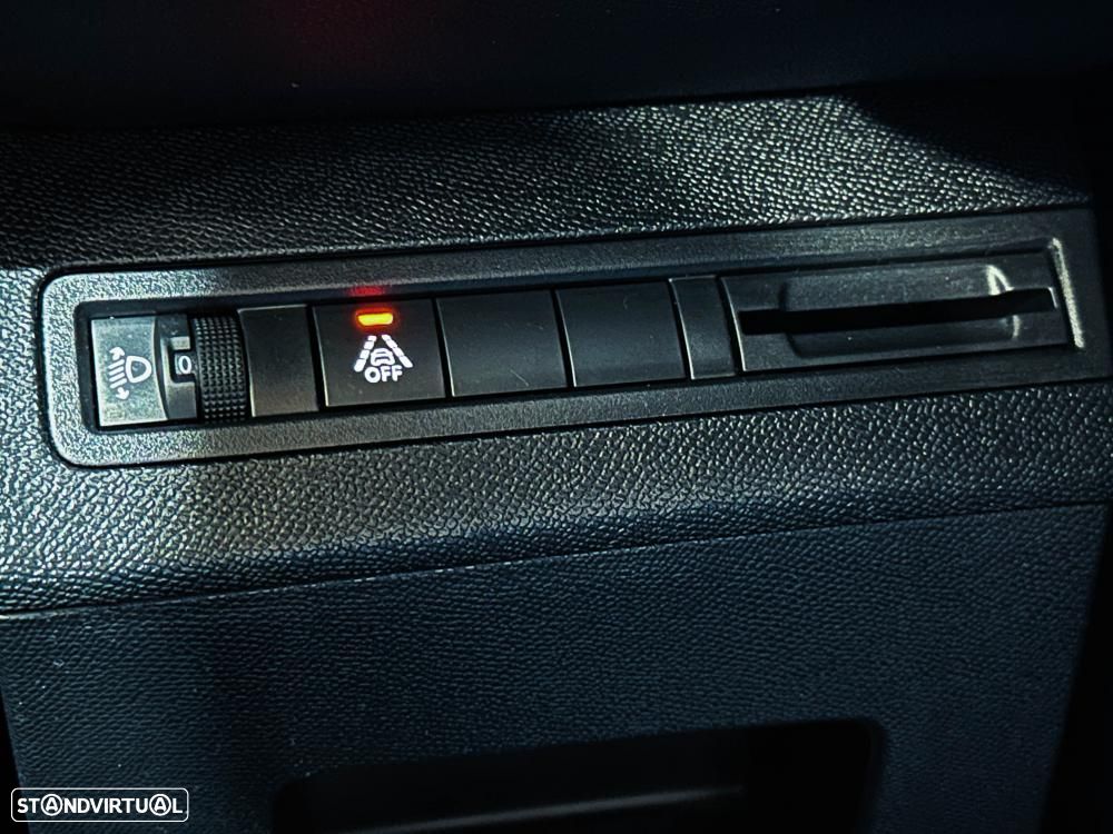 Peugeot 3008 1.2 Hybrid Allure Pack e-DCS6 - 41