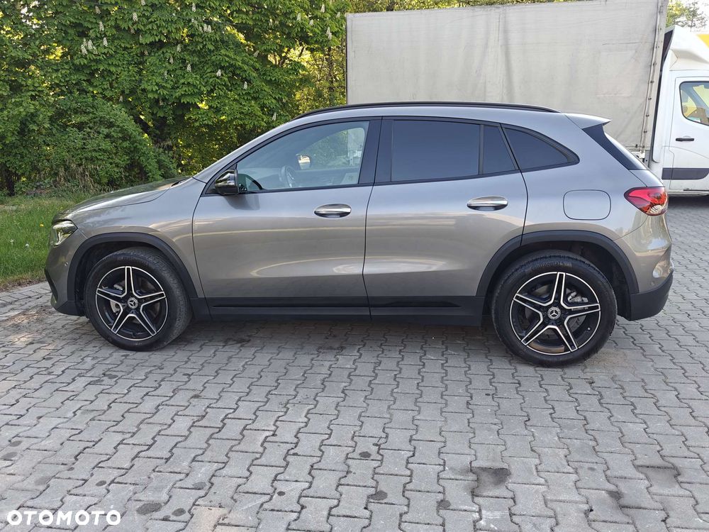 Mercedes-Benz GLA 250 4Matic 8G-DCT AMG Line - 3