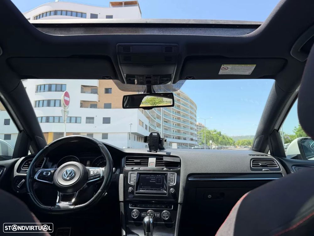 VW Golf 2.0 TSi GTi DSG Performance - 11