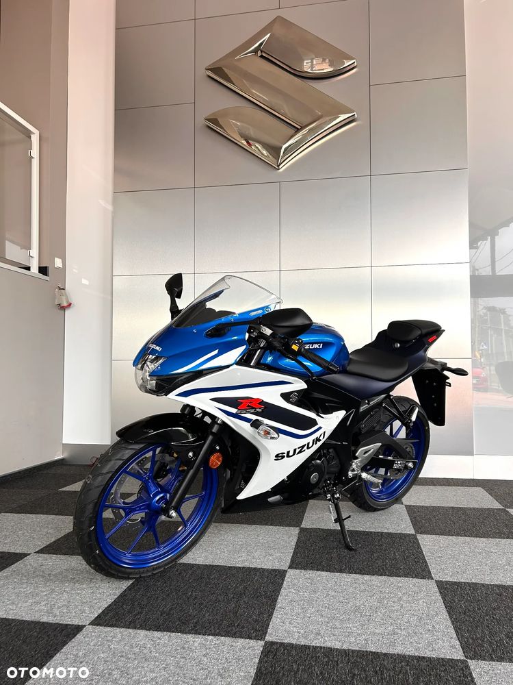 Suzuki GSX-R - 1