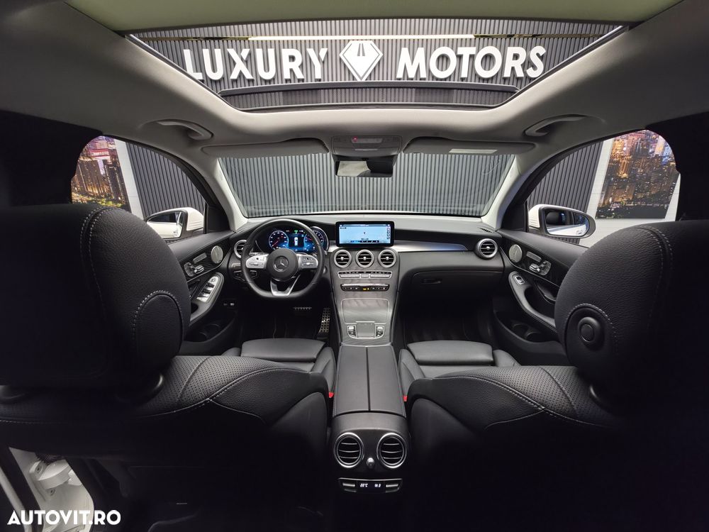 Mercedes-Benz GLC 300 e 4Matic 9G-TRONIC AMG Line Plus - 34