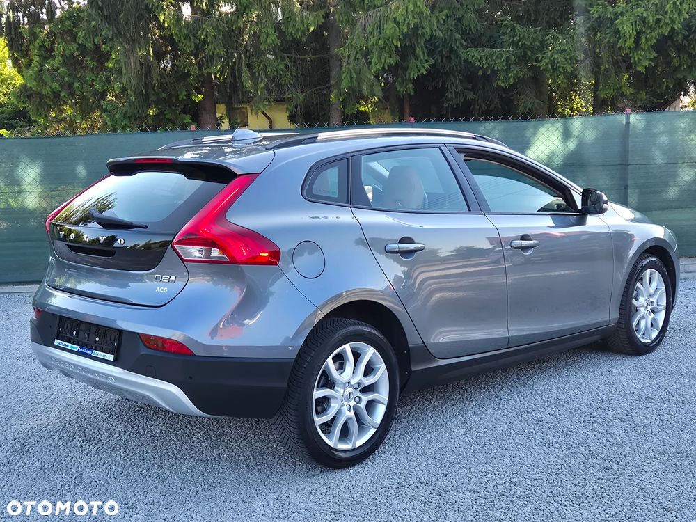 Volvo V40 Cross Country D2 Summum - 9
