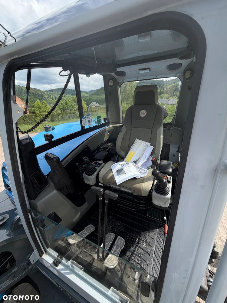 Wacker Neuson ET145 Koparka Gąsienicowa 15 ton. Maszyna jak Nowa 2018 rok. 3400Mtg silnik PERKINS. Maszyna Pełny Oryginał. Aktualna DEKRA BMWT oraz aktualne serwisy Eksploatacyjne! Sprowadzona z Norwegii, KLIMA, KAMERY, własna pompa tankowania, Nagłośnienie, Zero luzów i wycieków! OKAZJA. Szybkozłącze Hydrauliczne. Skrętne ramię. Dodatkowe linie hydrauliczne! 2 łyżki - 34