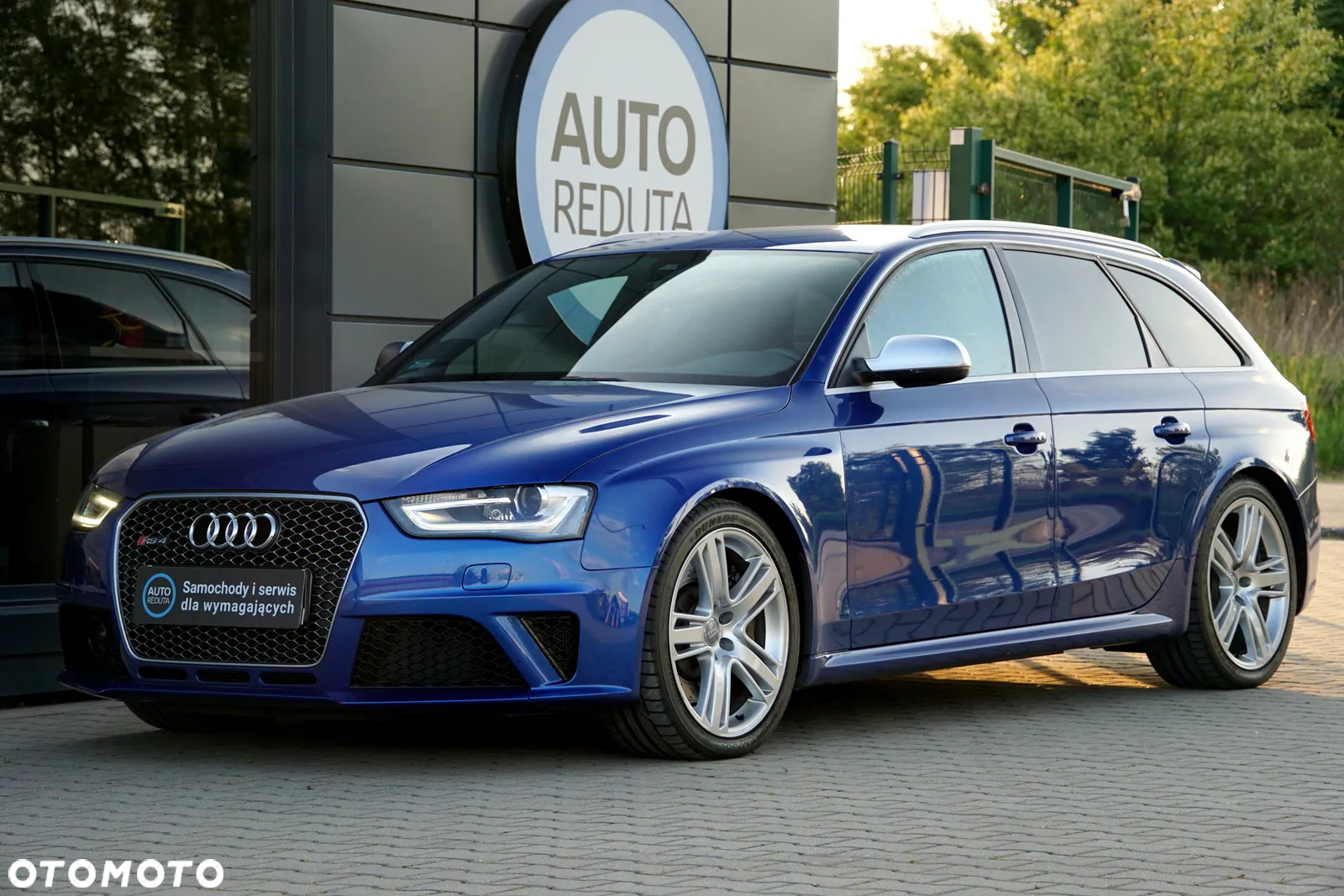 Audi RS4 Standard - 3