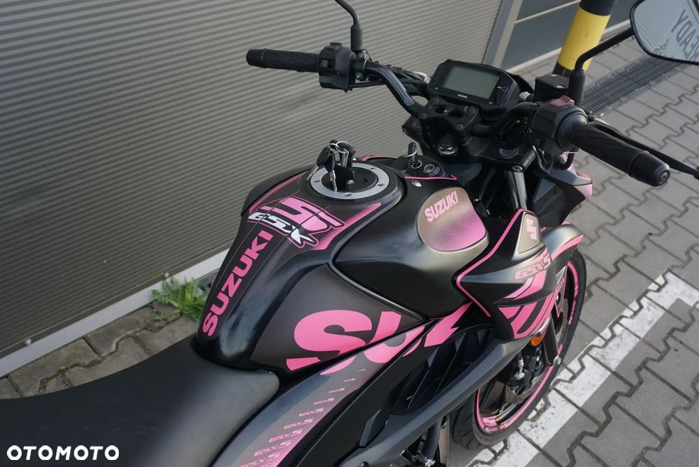 Suzuki GSX - 5