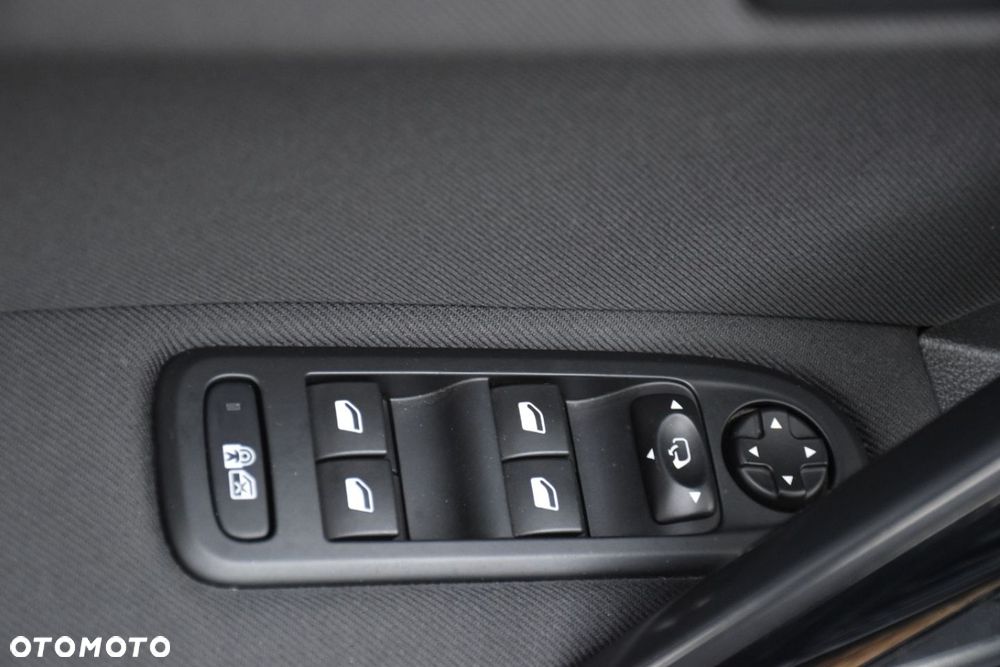 Peugeot 508 2.0 BlueHDi Allure S&S - 21