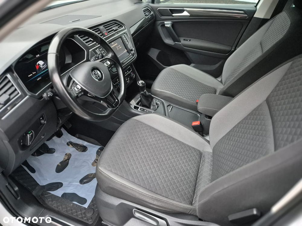 Volkswagen Tiguan 2.0 TDI SCR BlueMotion Technology Sport & Style - 12