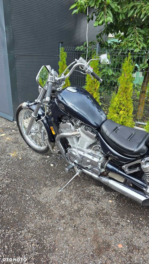 Suzuki Intruder - 22