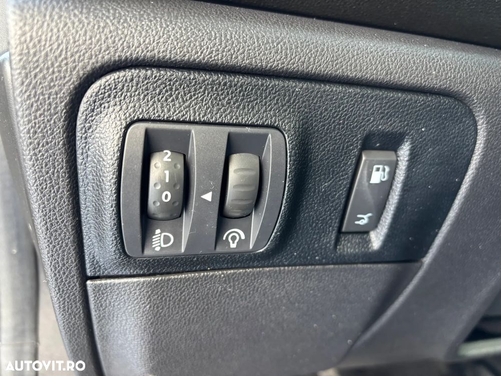 Renault Megane TCE 114 GPF Life - 31