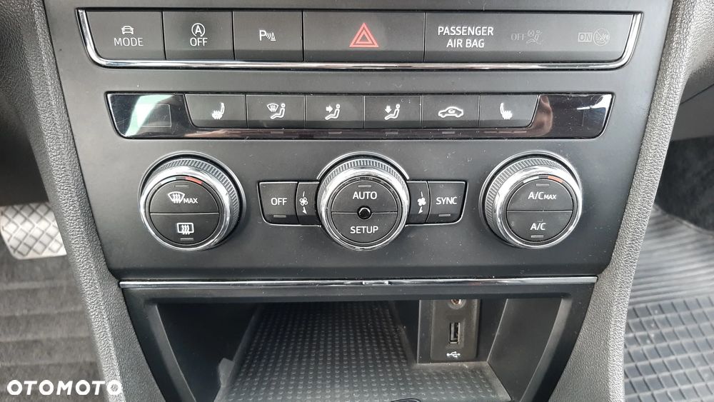 Seat Leon 2.0 TDI FR S&S DSG - 12