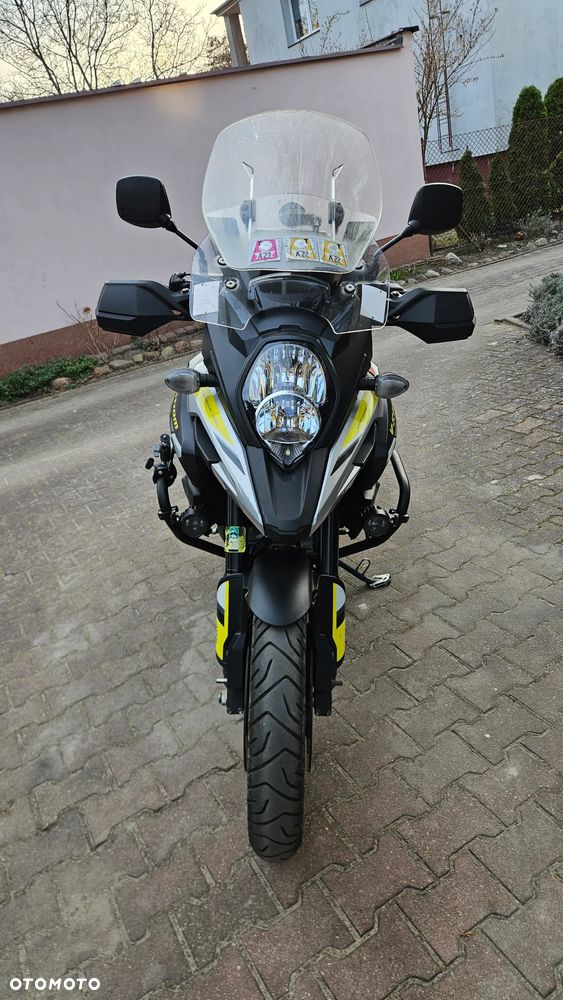 Suzuki V-STROM - 20