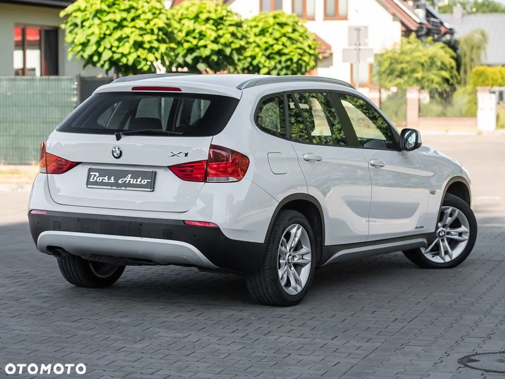 BMW X1 sDrive18d xLine - 14