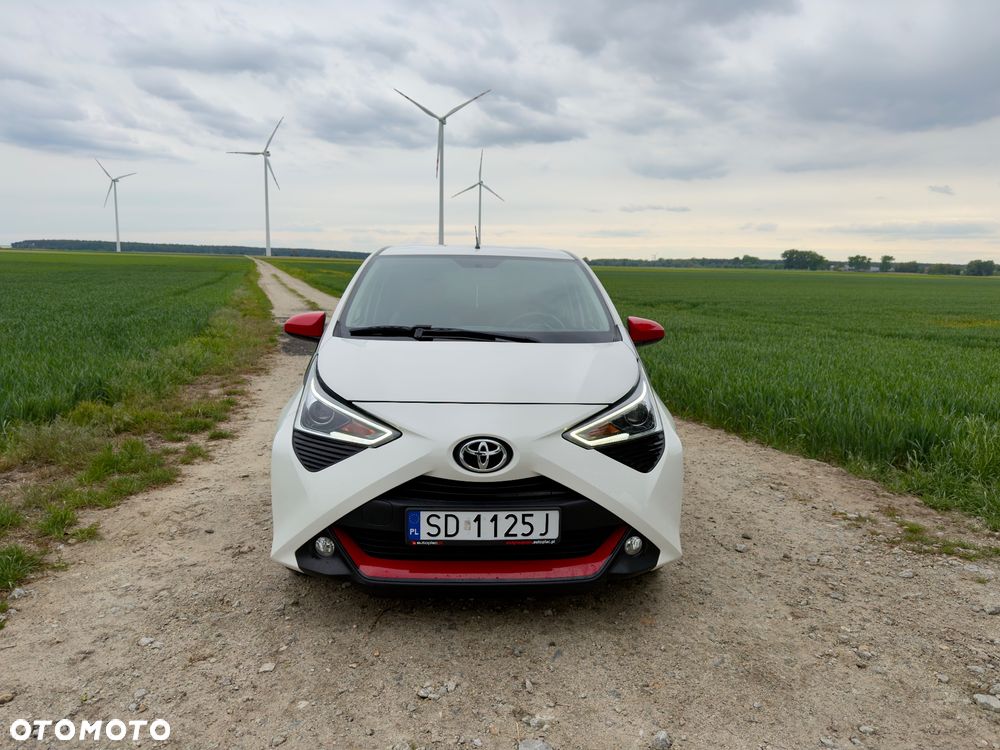 Toyota Aygo 1.0 VVT-i Color Edition - 1